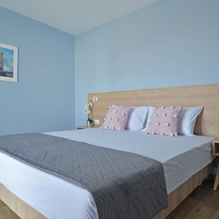 Niel Holiday Apartments, Panel Hospitality Homes & Villas Leptokaryá Ngoại thất bức ảnh