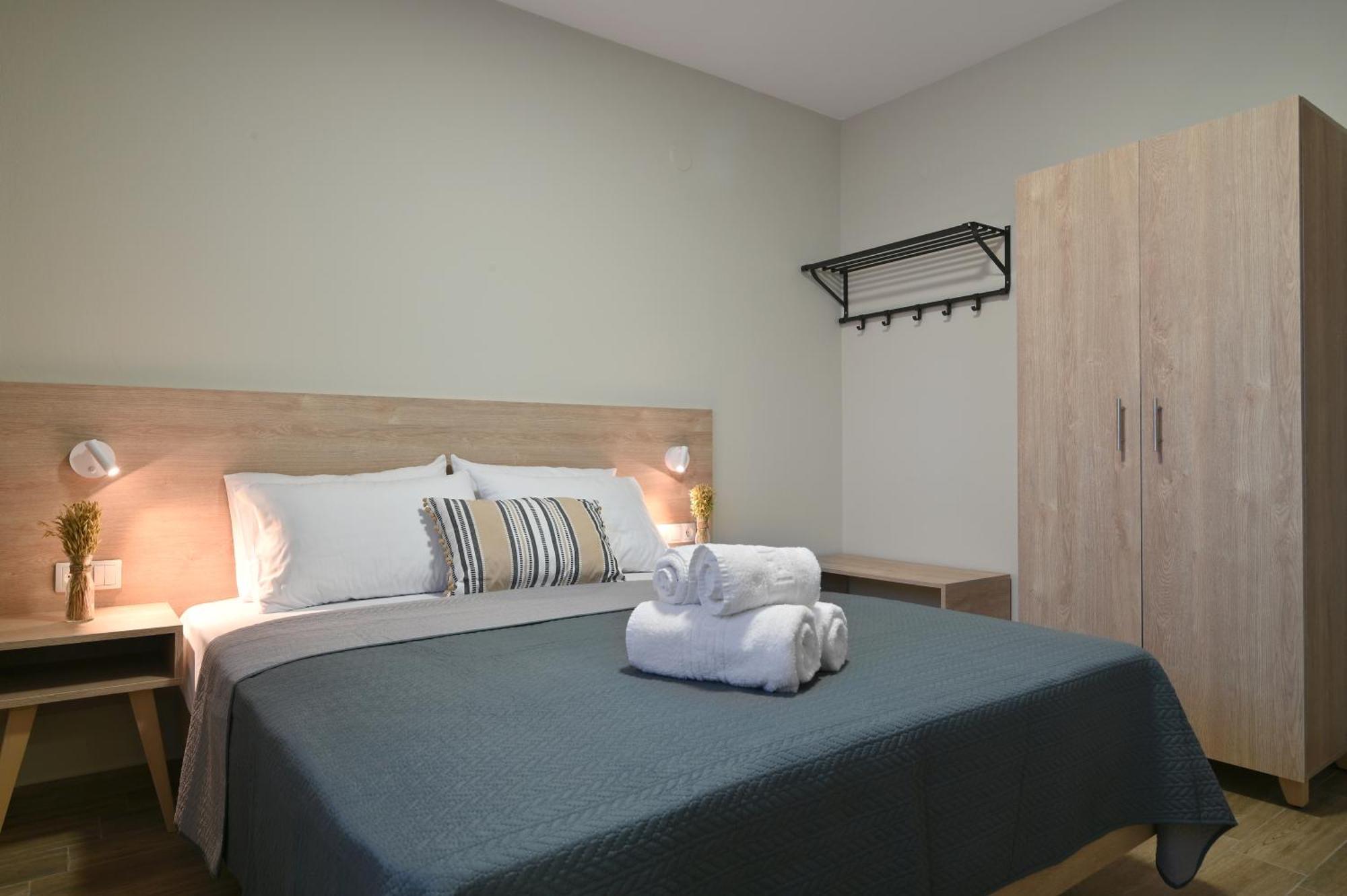 Niel Holiday Apartments, Panel Hospitality Homes & Villas Leptokaryá Ngoại thất bức ảnh