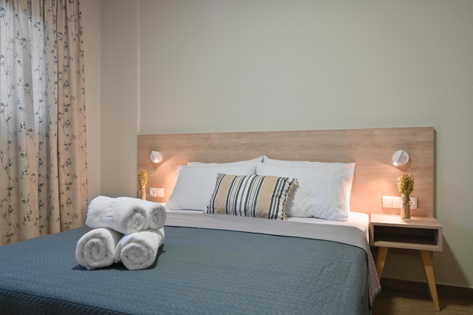 Niel Holiday Apartments, Panel Hospitality Homes & Villas Leptokaryá Ngoại thất bức ảnh