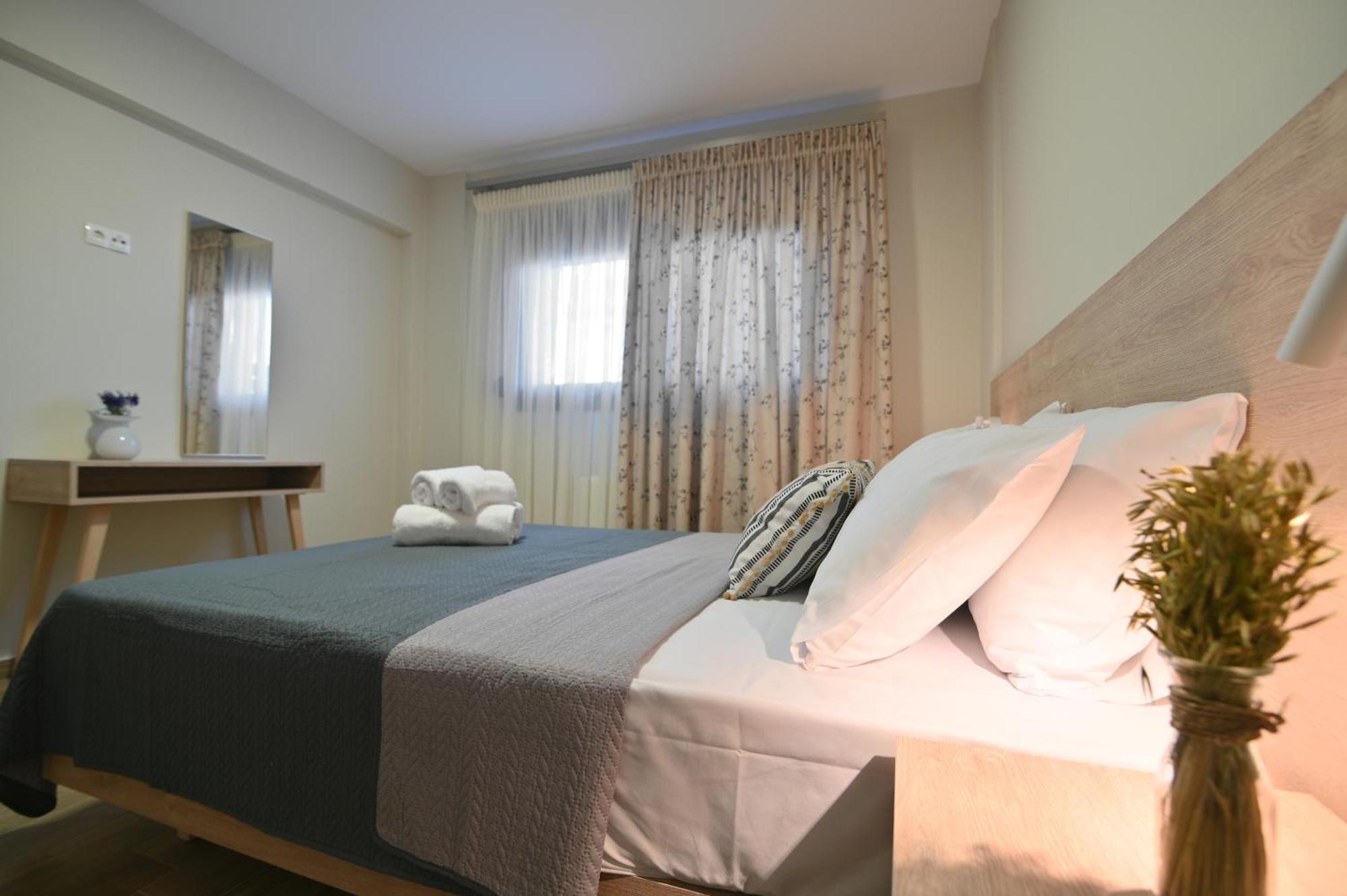 Niel Holiday Apartments, Panel Hospitality Homes & Villas Leptokaryá Ngoại thất bức ảnh