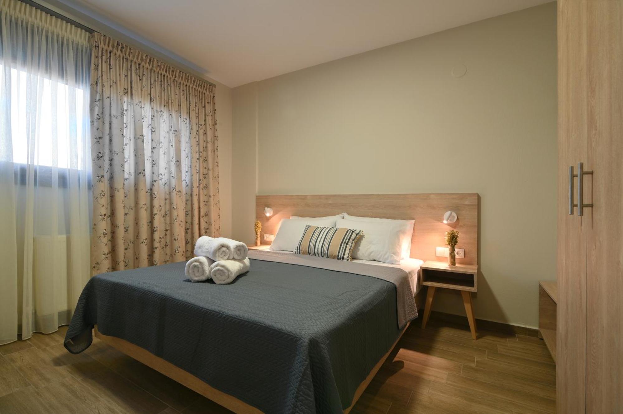 Niel Holiday Apartments, Panel Hospitality Homes & Villas Leptokaryá Ngoại thất bức ảnh
